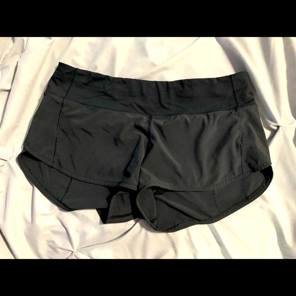 Lululemon Speed Up Shorts, size 6
